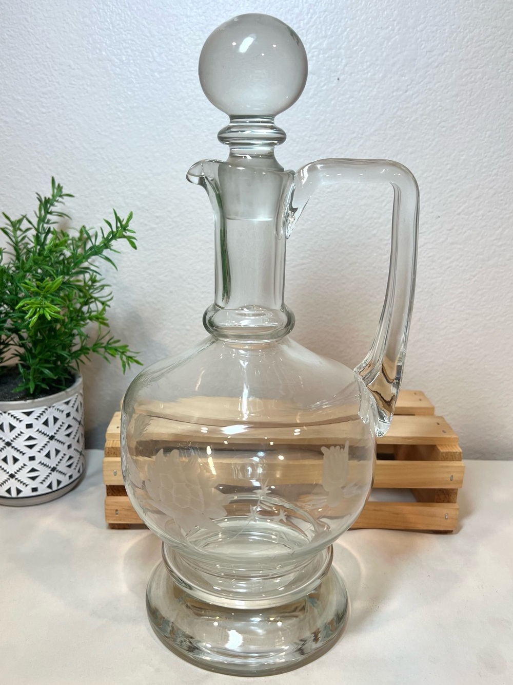 Toscany Vintage Hand-Blown Etched Glass Decanter w Globe Stopper | EUC | HEAVY